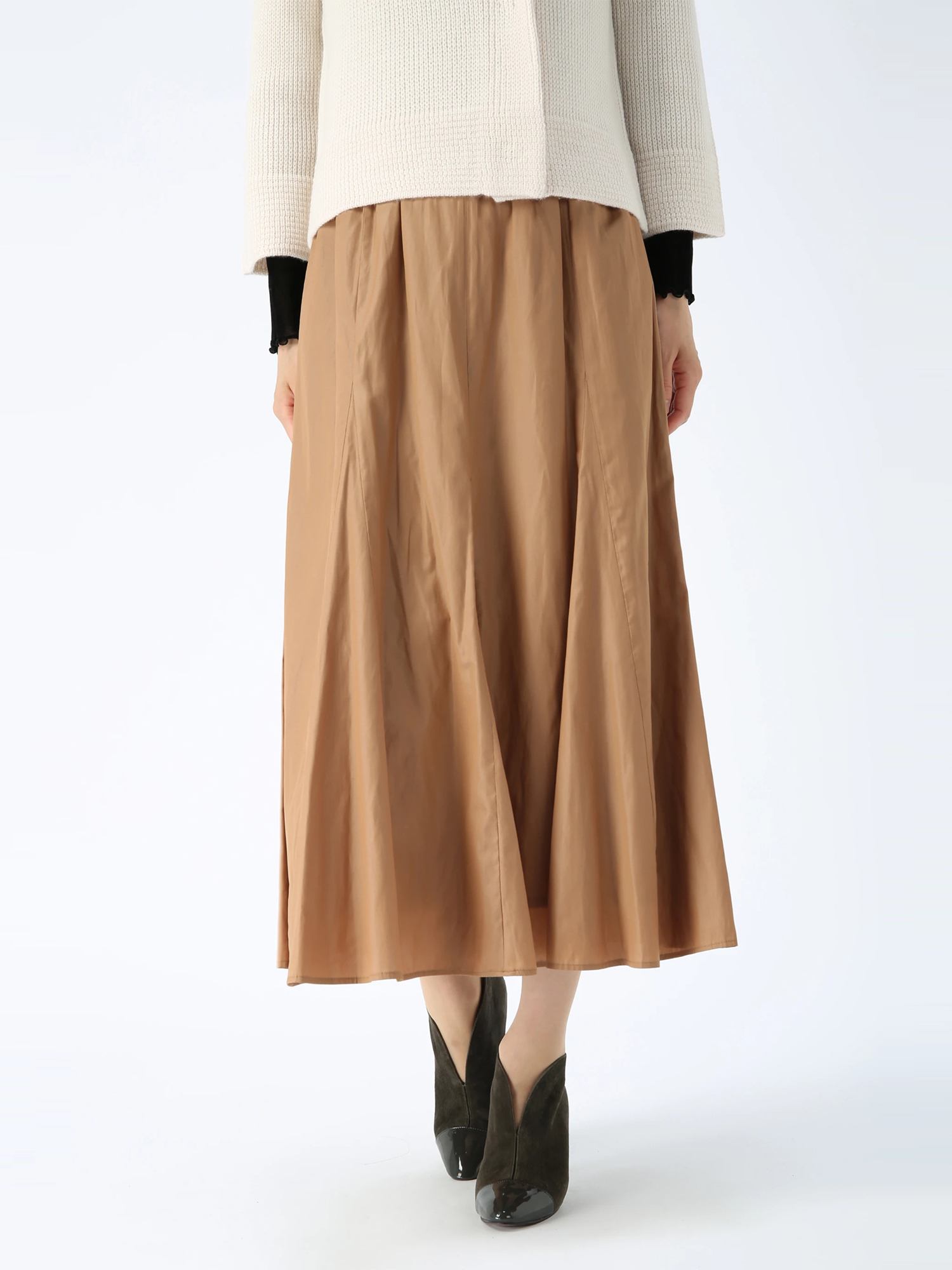 【美品】ピノーレ PINORE 日本製　サテン高級フレアロングスカート　完売品