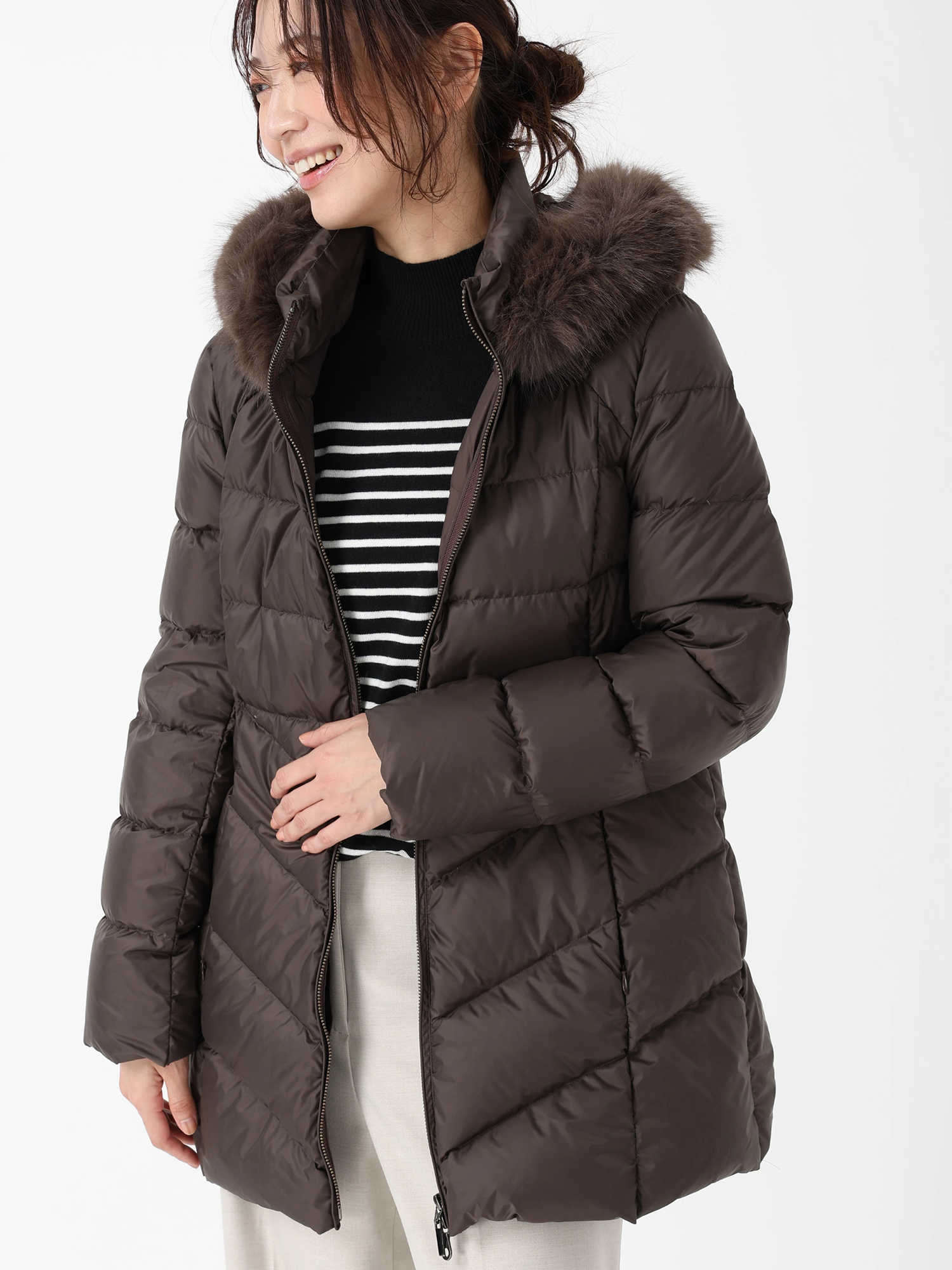 PINORE ピノーレ　株式会社キング　ダウンコート　美品 美品 PINORE ピノーレ ダウン コート フード 38 ネイビー キング