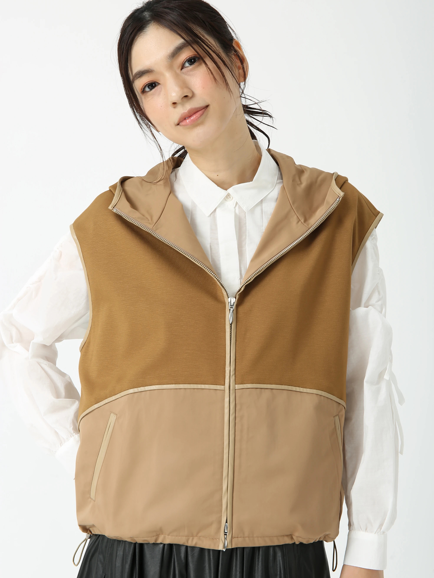 新品未使用品　pinore ダウンジレ　38サイズ ヴィストロポンチ フーディ ジレ ベスト ｜ PINORE（ピノーレ）｜.K