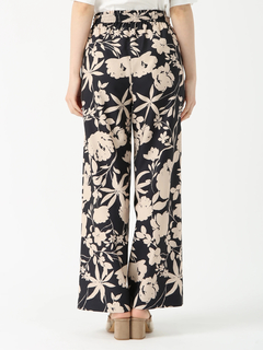 PINORE(ピノーレ) |【カタログ掲載】モダンフラワークロス パンツ