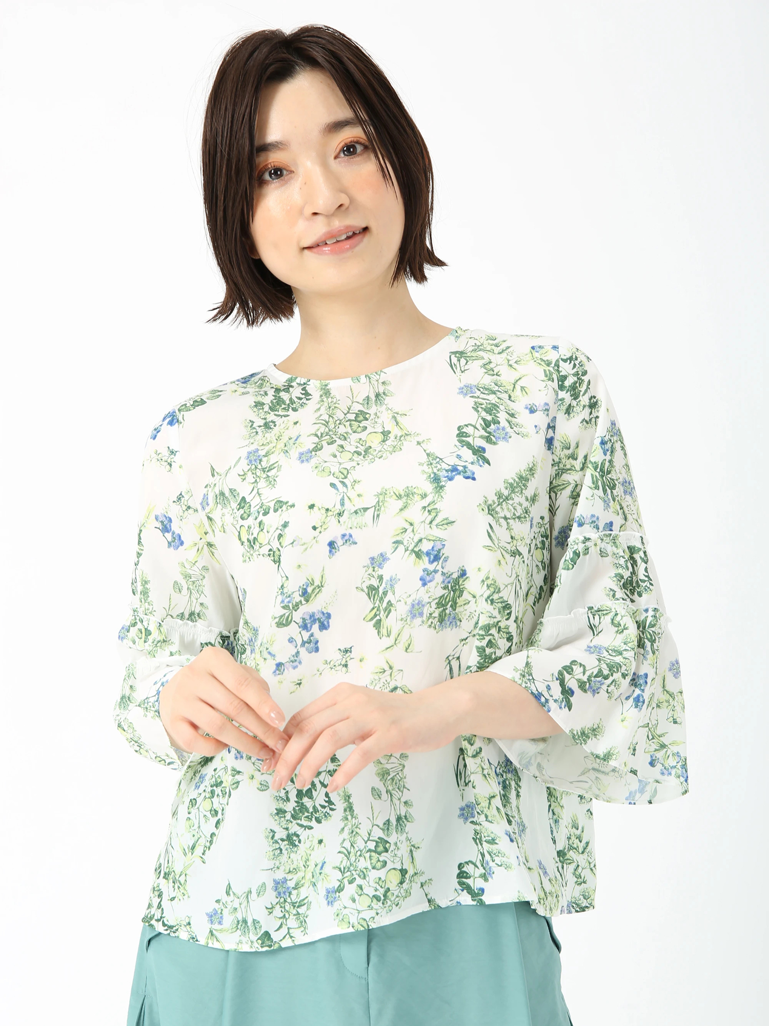 JUDY COLLECTION 花柄長袖ブラウス未使用　サイズ40 日本製】ガーデンフラワー ブラウス プルオーバー ｜ JUDY COLLECTION