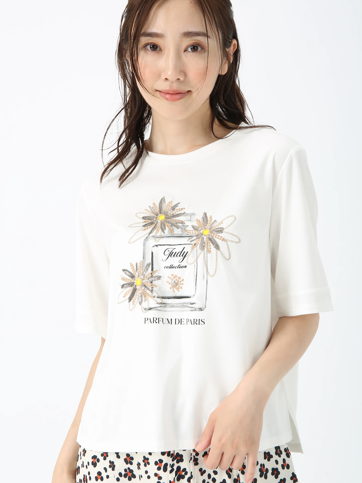日本製】ラメパフューム Tシャツ プリントT 刺しゅう ｜ JUDY