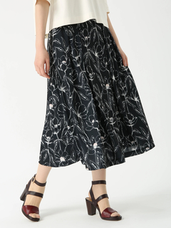 JUDY COLLECTION(ジュディコレクション) |【カタログ掲載】ステンドジオメ／ウィスパーフルールプリント スカート