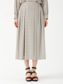 JUDY COLLECTION(ジュディコレクション) |【カタログ掲載】ステンドジオメ／ウィスパーフルールプリント スカート