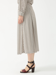 JUDY COLLECTION(ジュディコレクション) |【カタログ掲載】ステンドジオメ／ウィスパーフルールプリント スカート