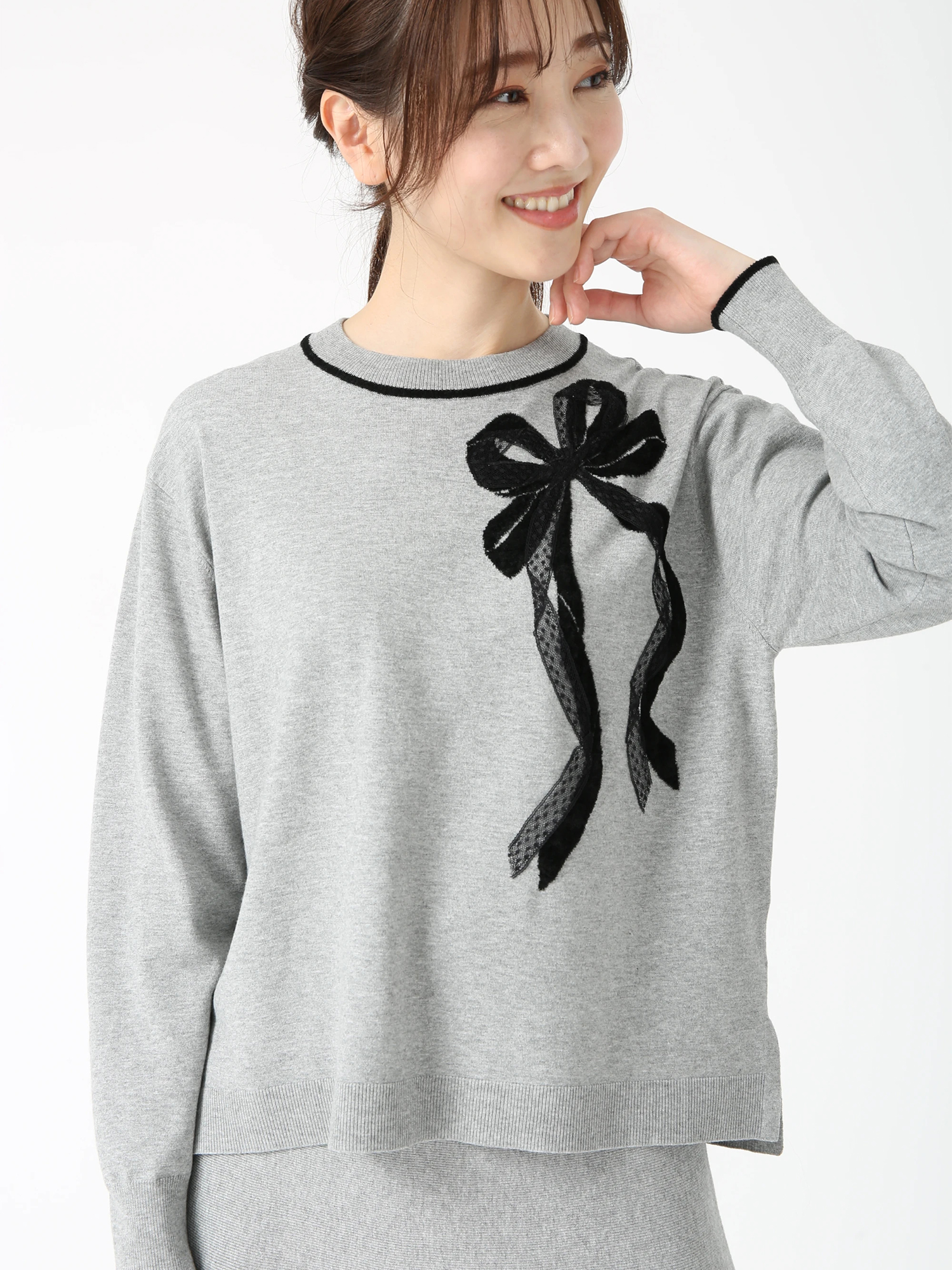 ブラッシュドストレッチ リボン ニット セーター ｜ JUDY COLLECTION