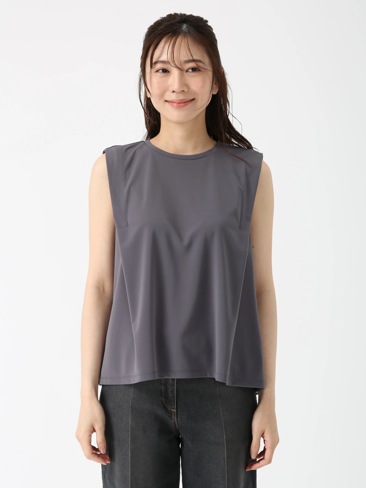 ガルーダツイスト ノースリーブ Tシャツ プルオーバー ｜ JUDY 
