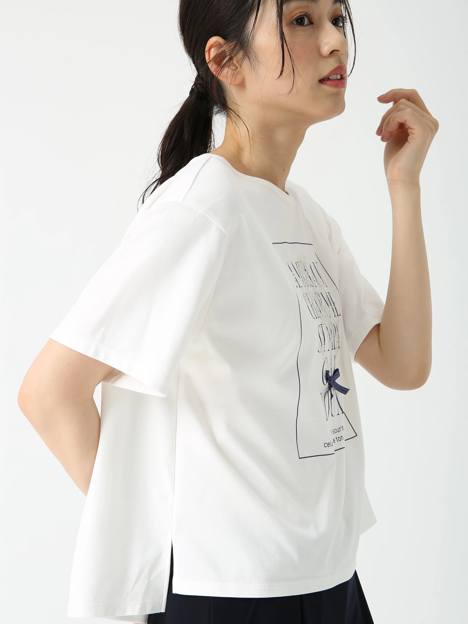 りゅにしまＪＵＤＹＡＮＤＭＡＲＹＴシャツ（白） クールフェミニン 意匠 Tシャツ ｜ JUDY COLLECTION（ジュディ