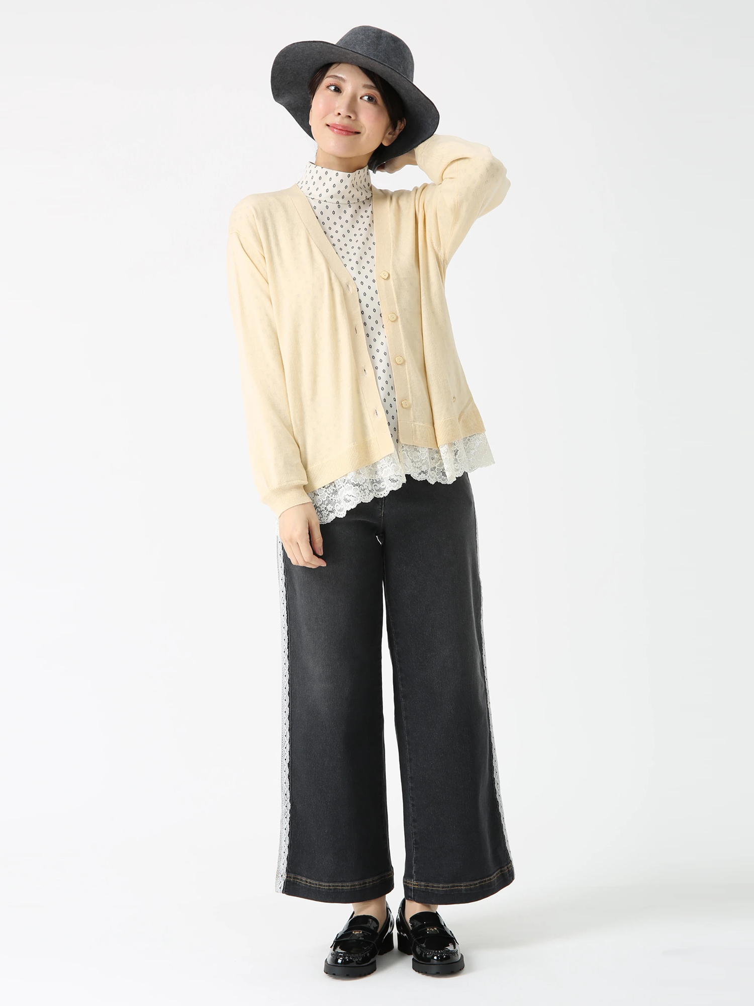 ビットウール 裾レース カーディガン ｜ JUDY COLLECTION（ジュディ