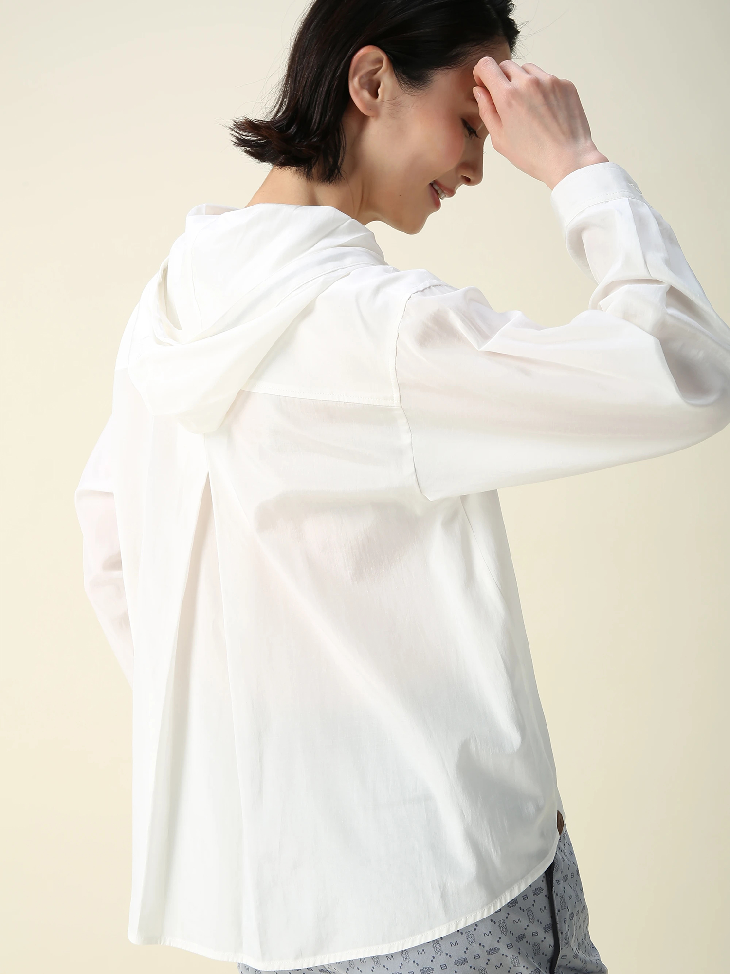 MORABITO BLANC モラビトソアフードブラウスベージュサイズ38