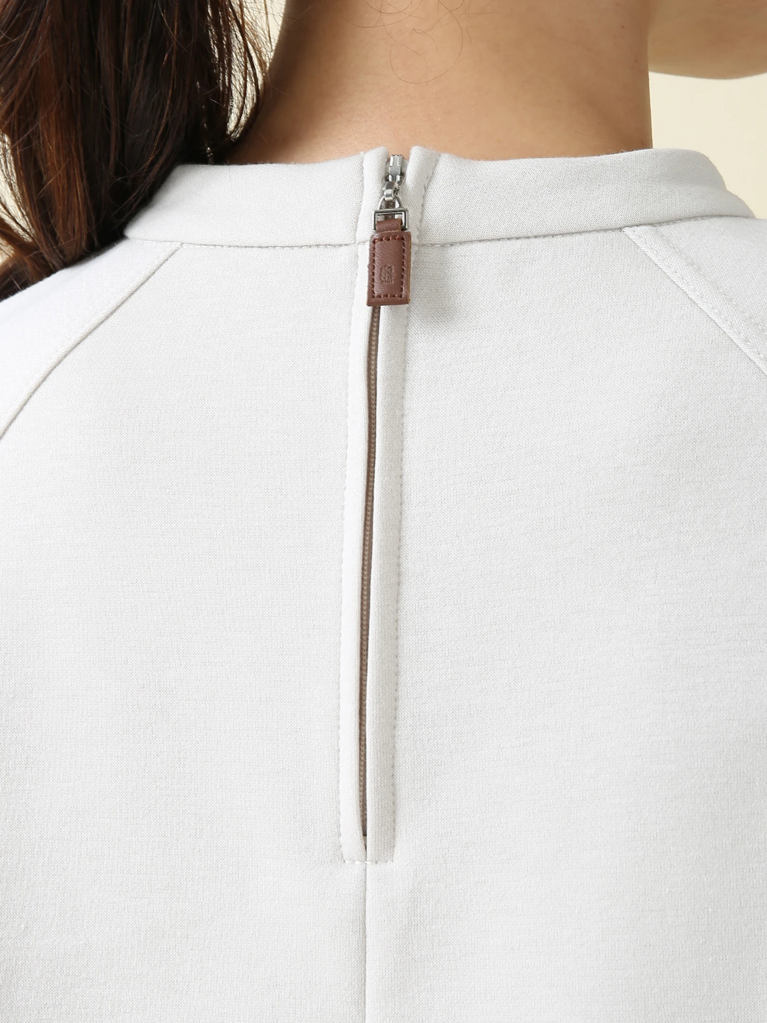 【極美品】MORABITO BLANC モラビト　プルオーバー　刺繍　ロゴ 極美品】MORABITO BLANC モラビト プルオーバー 刺繍 ロゴ