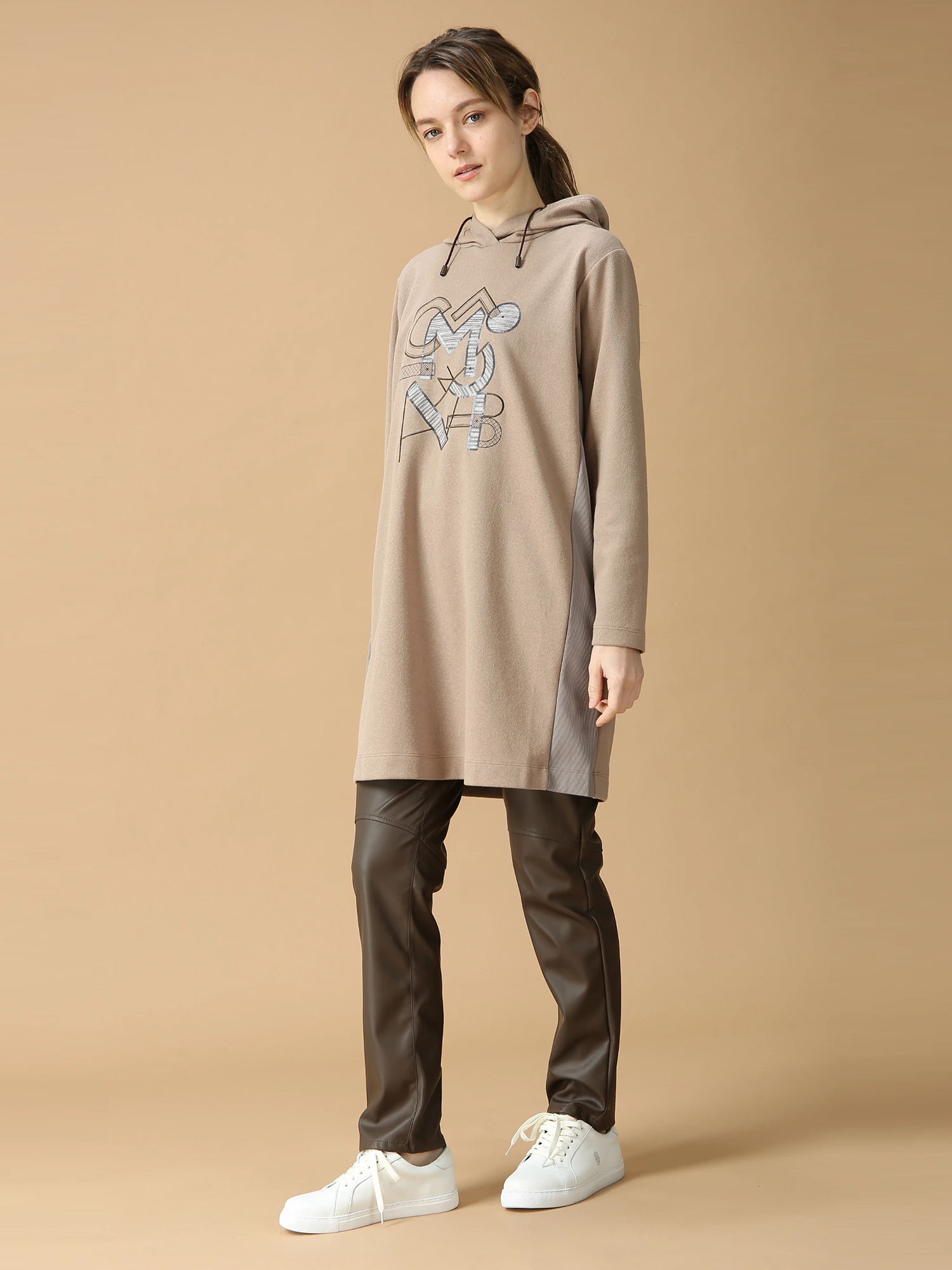 シルキーマットパンツ ｜ MORABITO BLANC（モラビトブラン）｜.K