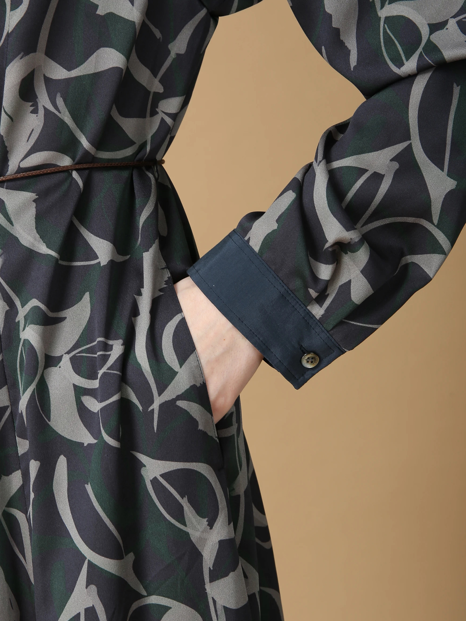 新品・97,900円・訳有☆MORABITO BLANC/プリントワンピース ジオメトリックプリントワンピース ｜ MORABITO BLANC（モラビト