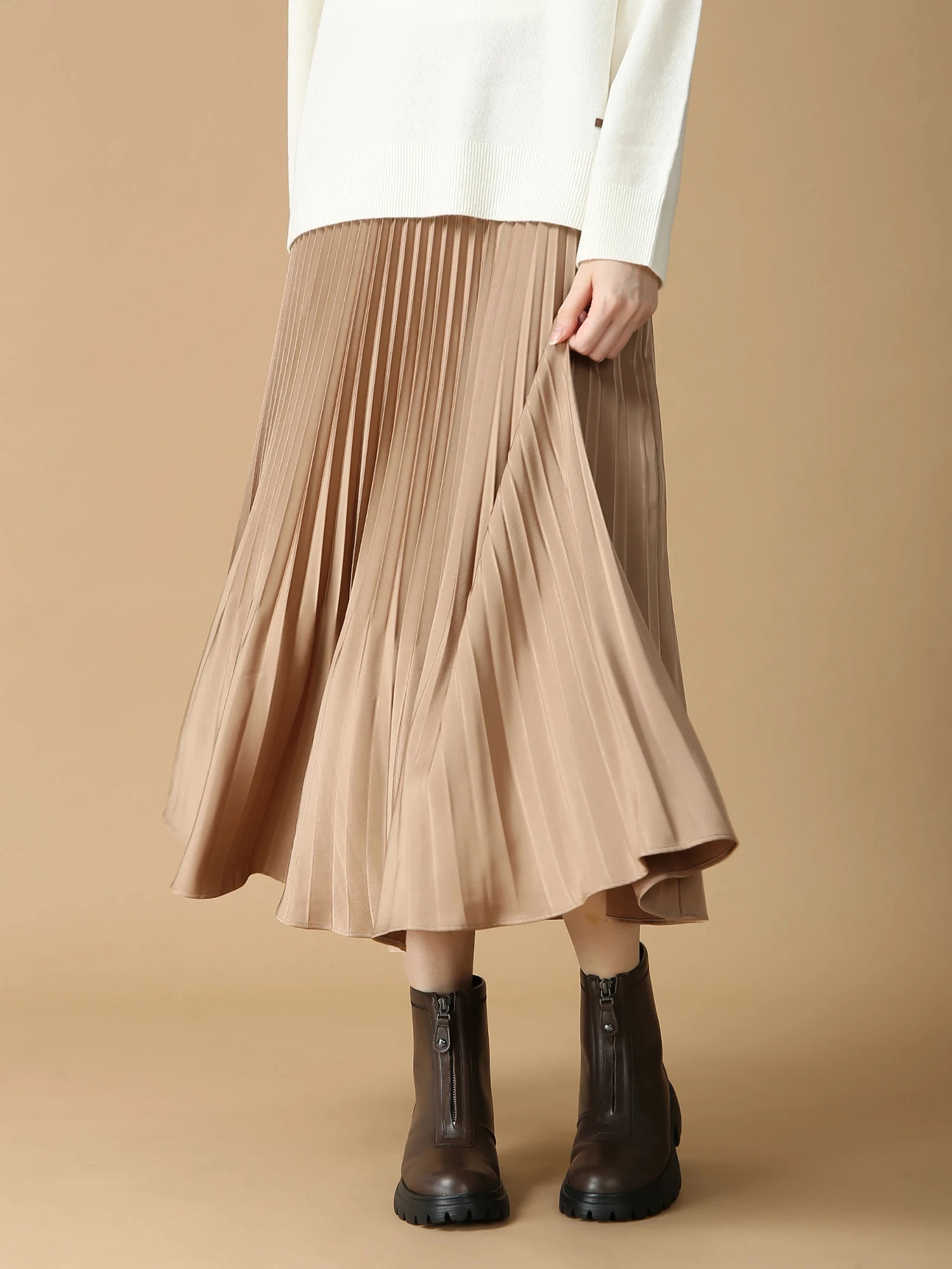 プルントサテン スカート ｜ MORABITO BLANC（モラビトブラン