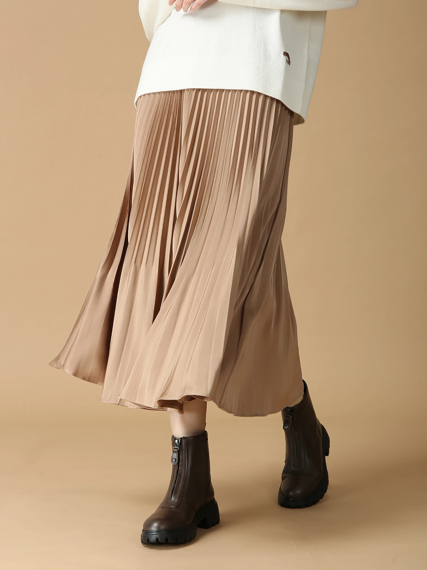 プルントサテン スカート ｜ MORABITO BLANC（モラビトブラン