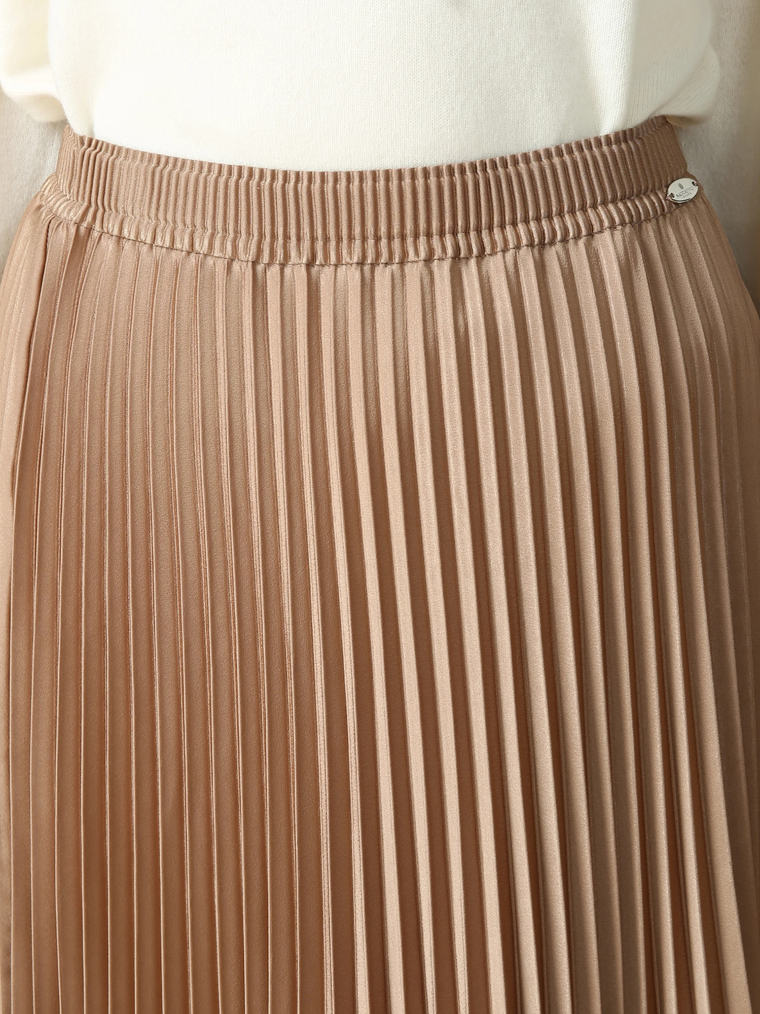 フランス高級老舗ブランドモラビト❣️レディースホワイト フレアスカート❗️ フランス高級老舗ブランドモラビト❣️レディースホワイト