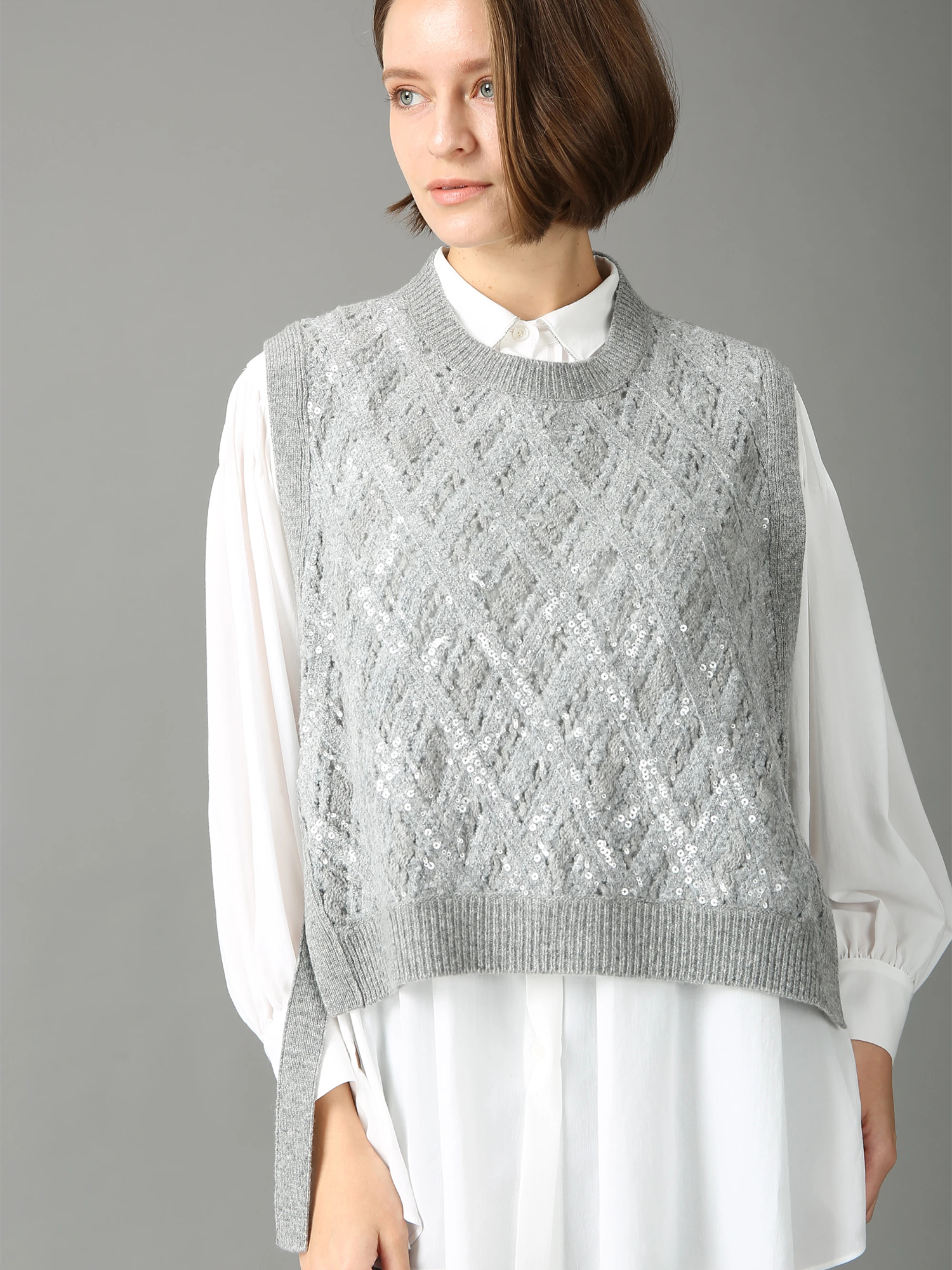 MORABITO モラビトプルミエ　サマーニット　ノースリーブニット　ホワイト MORABITO モラビトプルミエ サマーニット ノースリーブニット