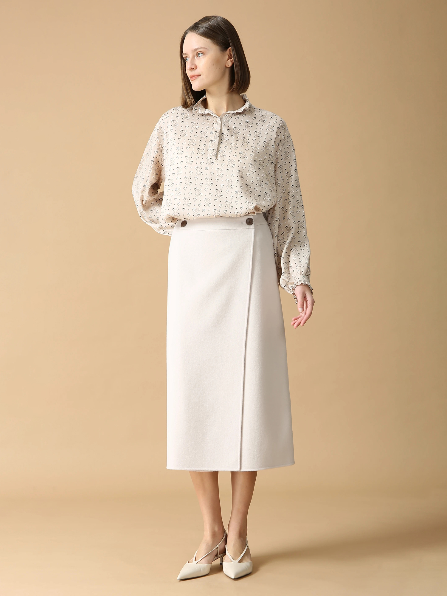 [美品]MORABITO モラビト ブラン♪ロゴ ブラウス コツキロゴ プリント ブラウス シャツ ｜ MORABITO BLANC（モラビト