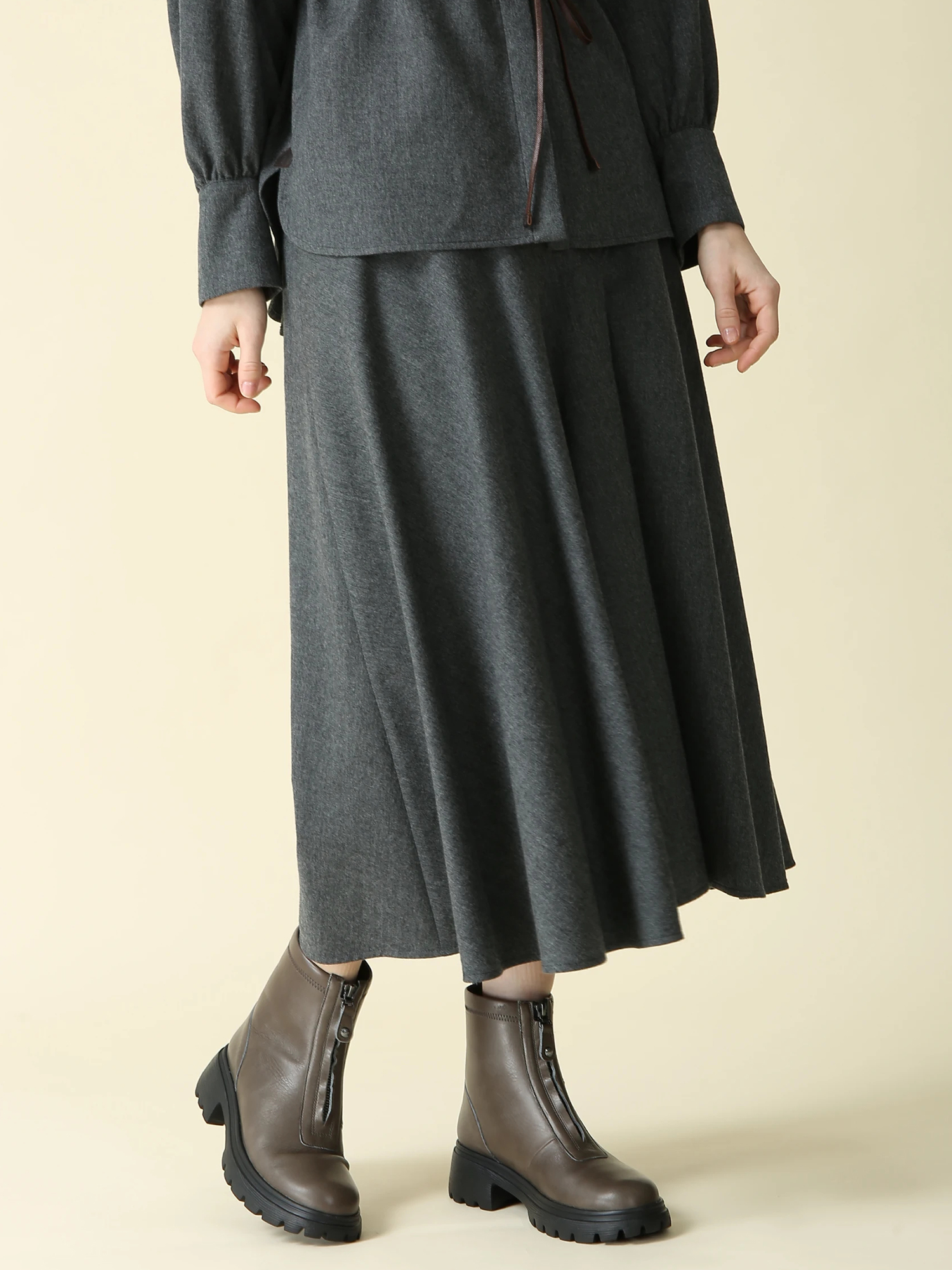 アンリセミフラノスカート ｜ MORABITO BLANC（モラビトブラン）｜.K