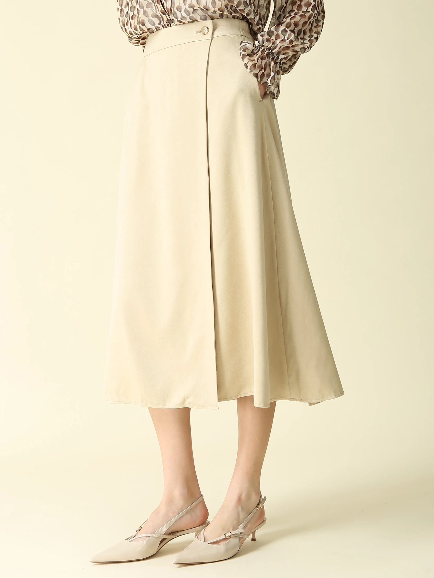 ビジューフェイクスウェード スカート ｜ MORABITO BLANC（モラビト