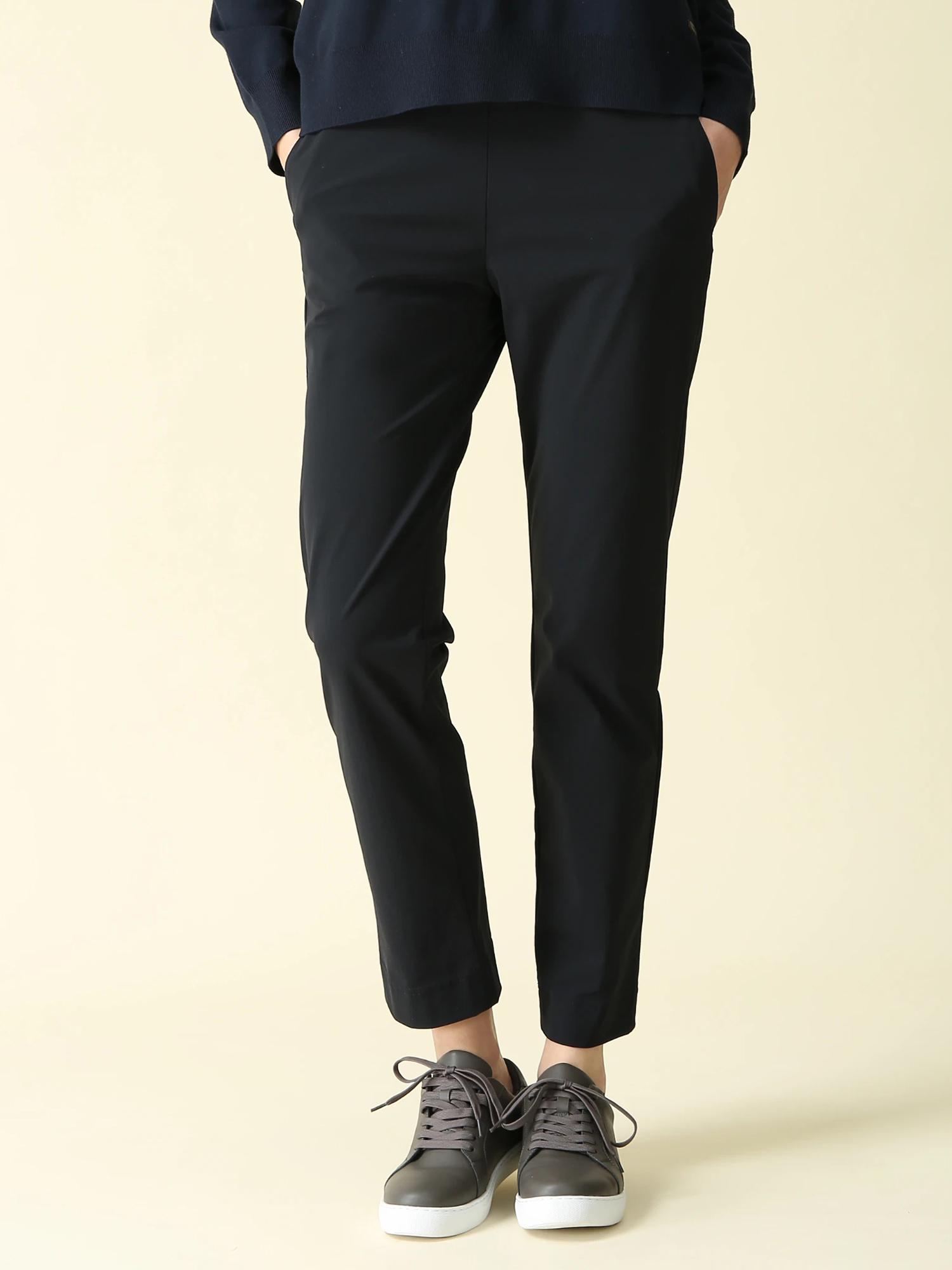 ナイロンハイテンション パンツ ｜ MORABITO BLANC（モラビトブラン