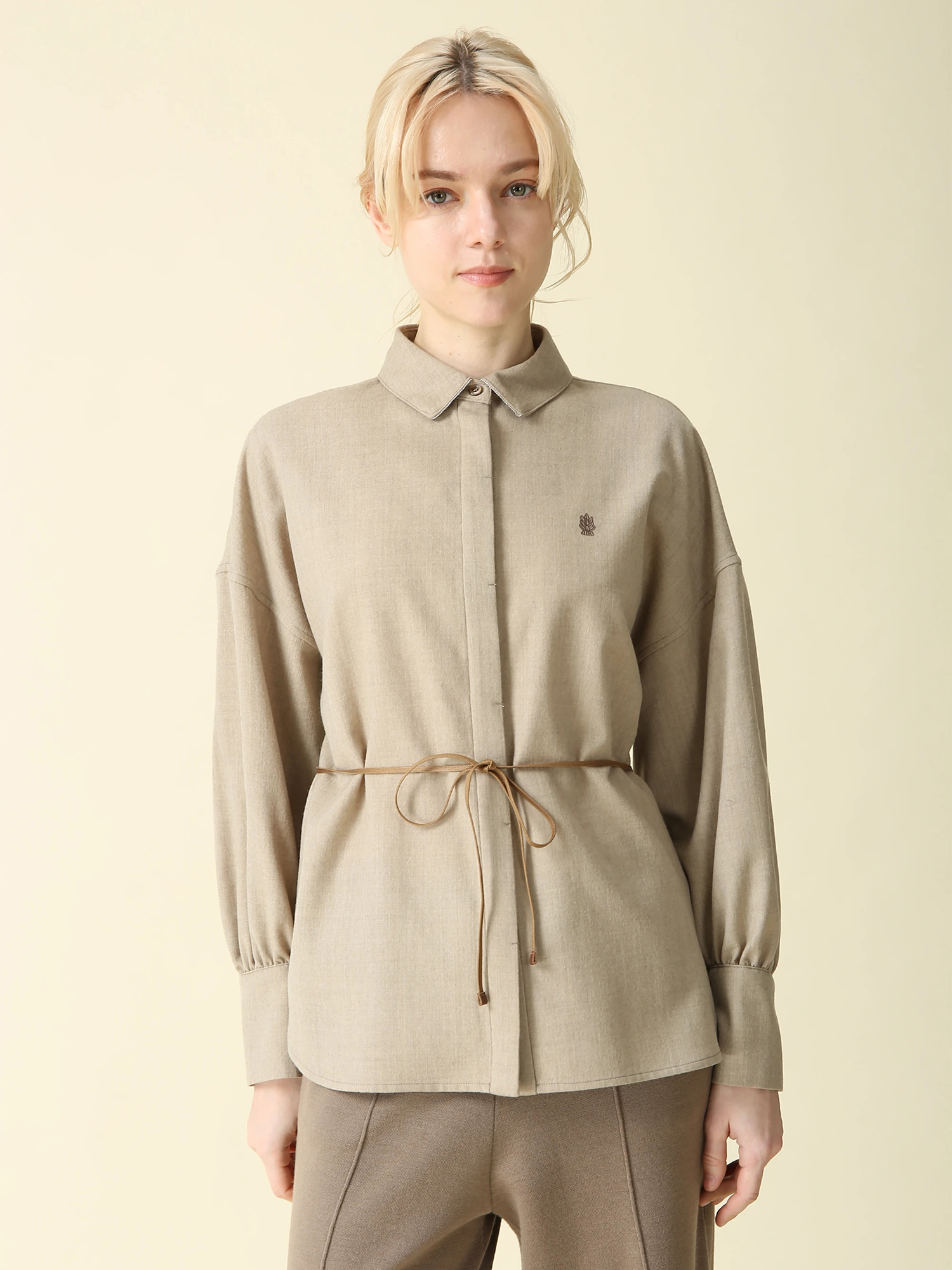 アンリセミフラノブラウス ｜ MORABITO BLANC（モラビトブラン）｜.K