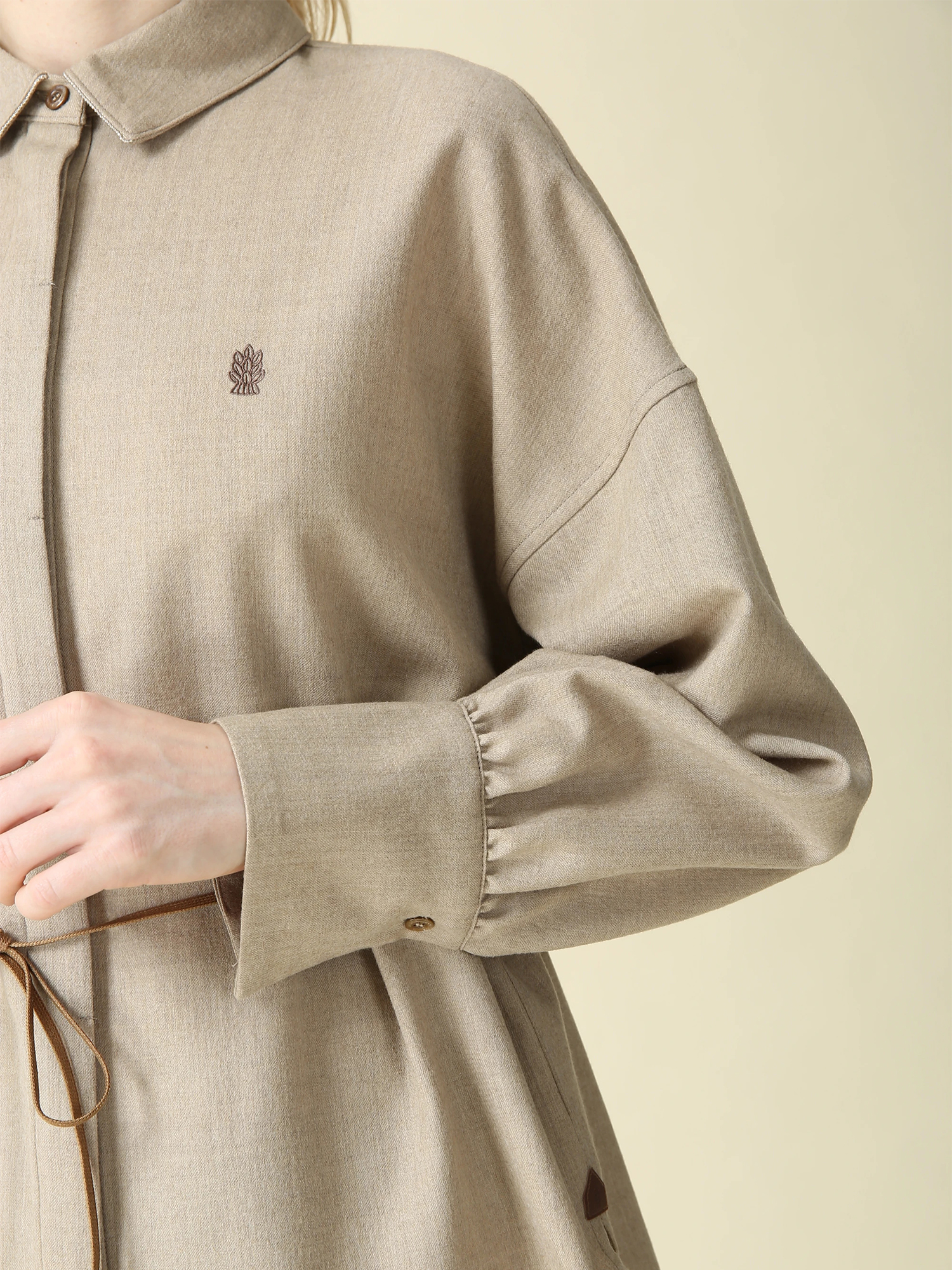 専用品　新品　モラビトブラン　カタログ掲載品　ブラウスコート　サイズ40 アンリセミフラノブラウス ｜ MORABITO BLANC（モラビトブラン）｜.K