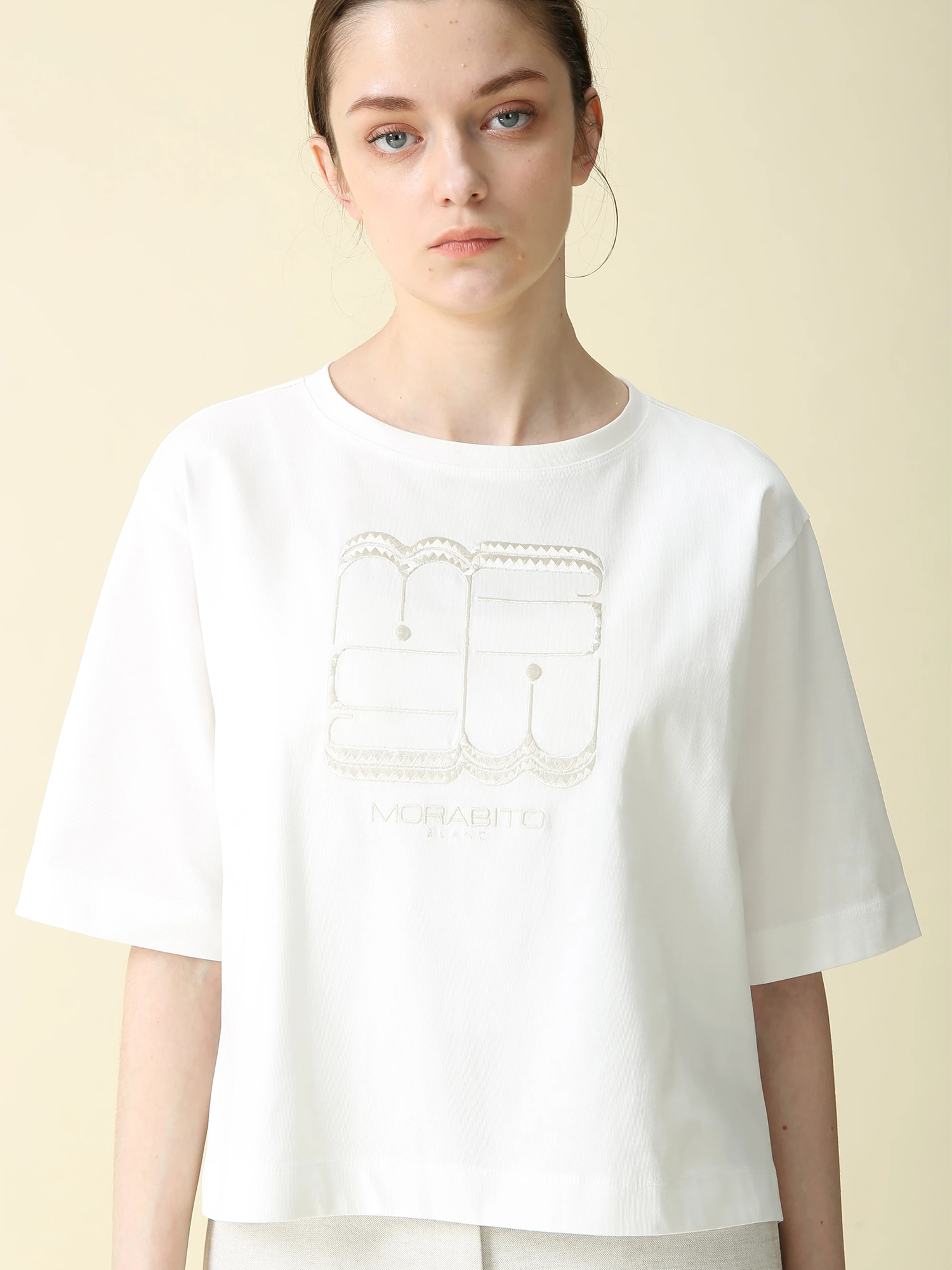 MORABITO モラビト　カットソー 刺繍 スパンコール　ホワイト　38 予約】ロゴモチーフ刺繍 ファンクショナル カットソー Tシャツ