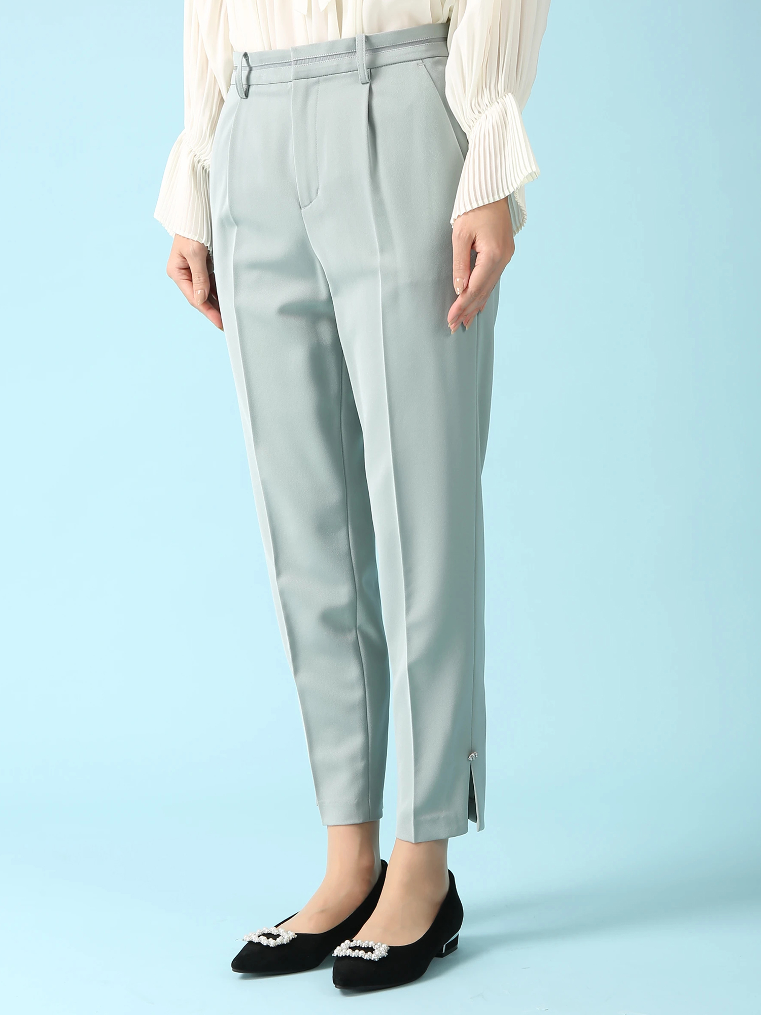 値下げしました！モラビト　パンツスーツ SALE 7/31(木)で終了】 ストレッチ テーパードパンツ スリット