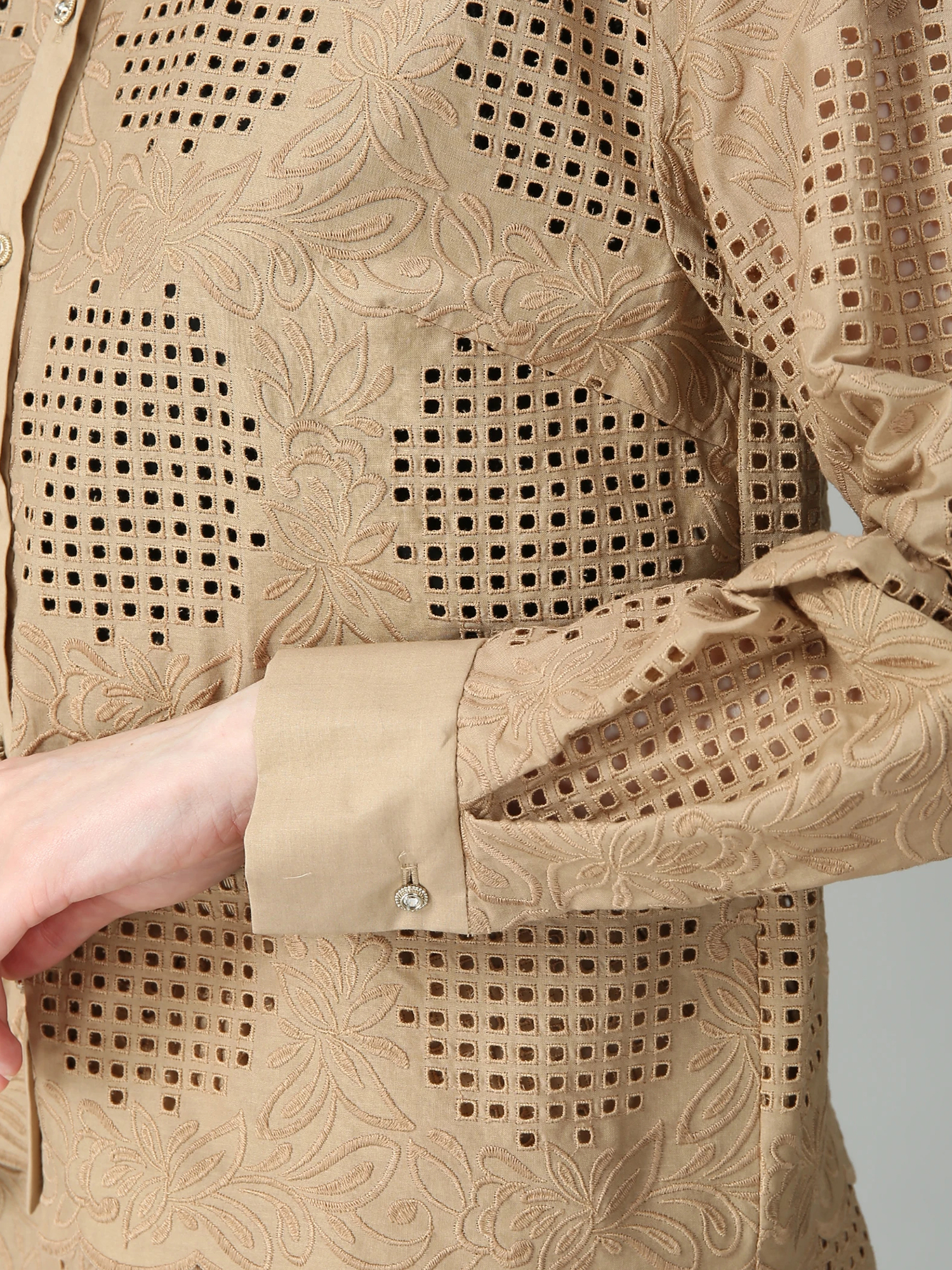 日本製】モチーフボーラー ブラウス シャツ ｜ MORABITO SPELL