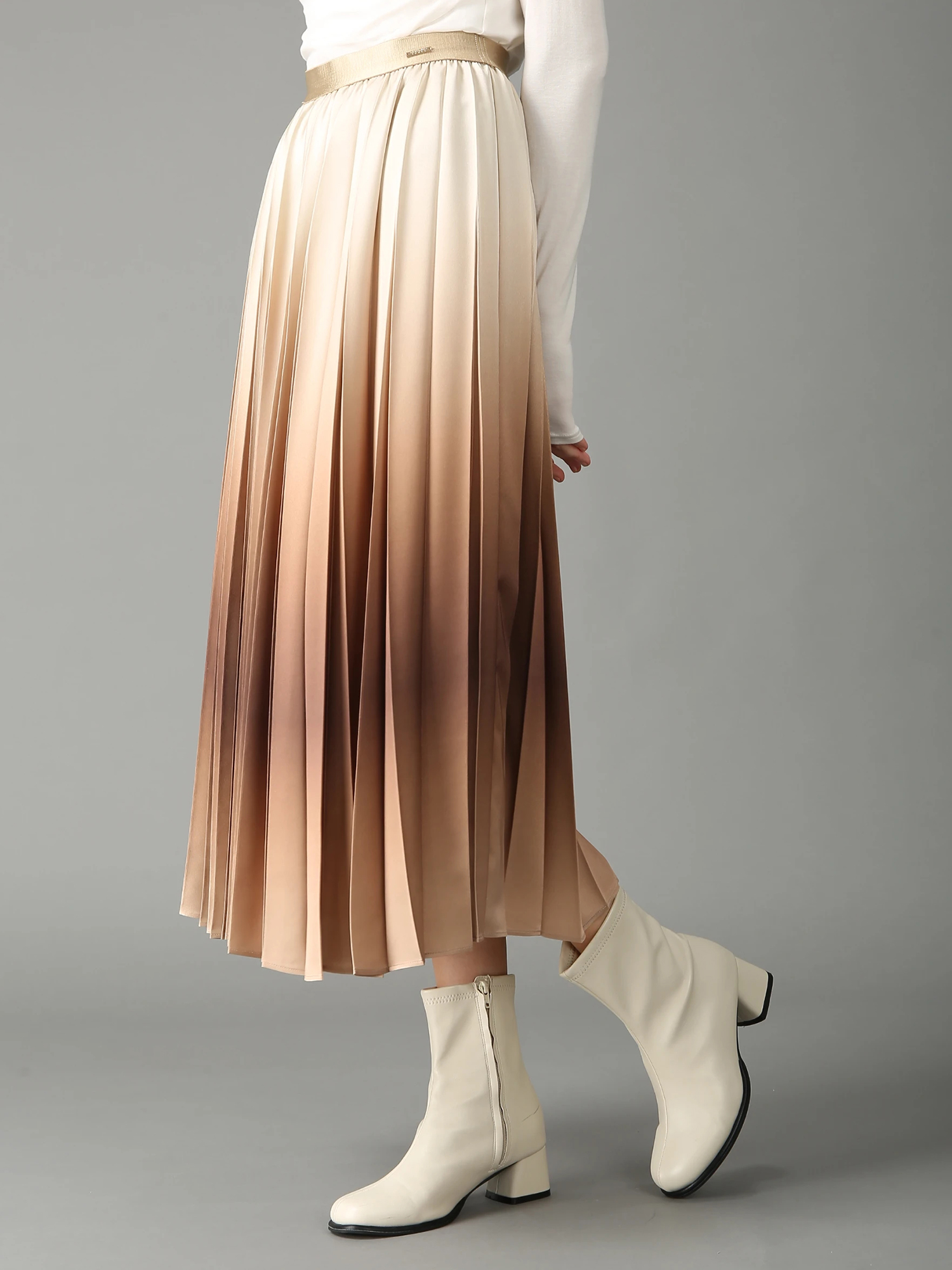 エクラ掲載】 モードサテンプリント スカート ｜ MORABITO SPELL