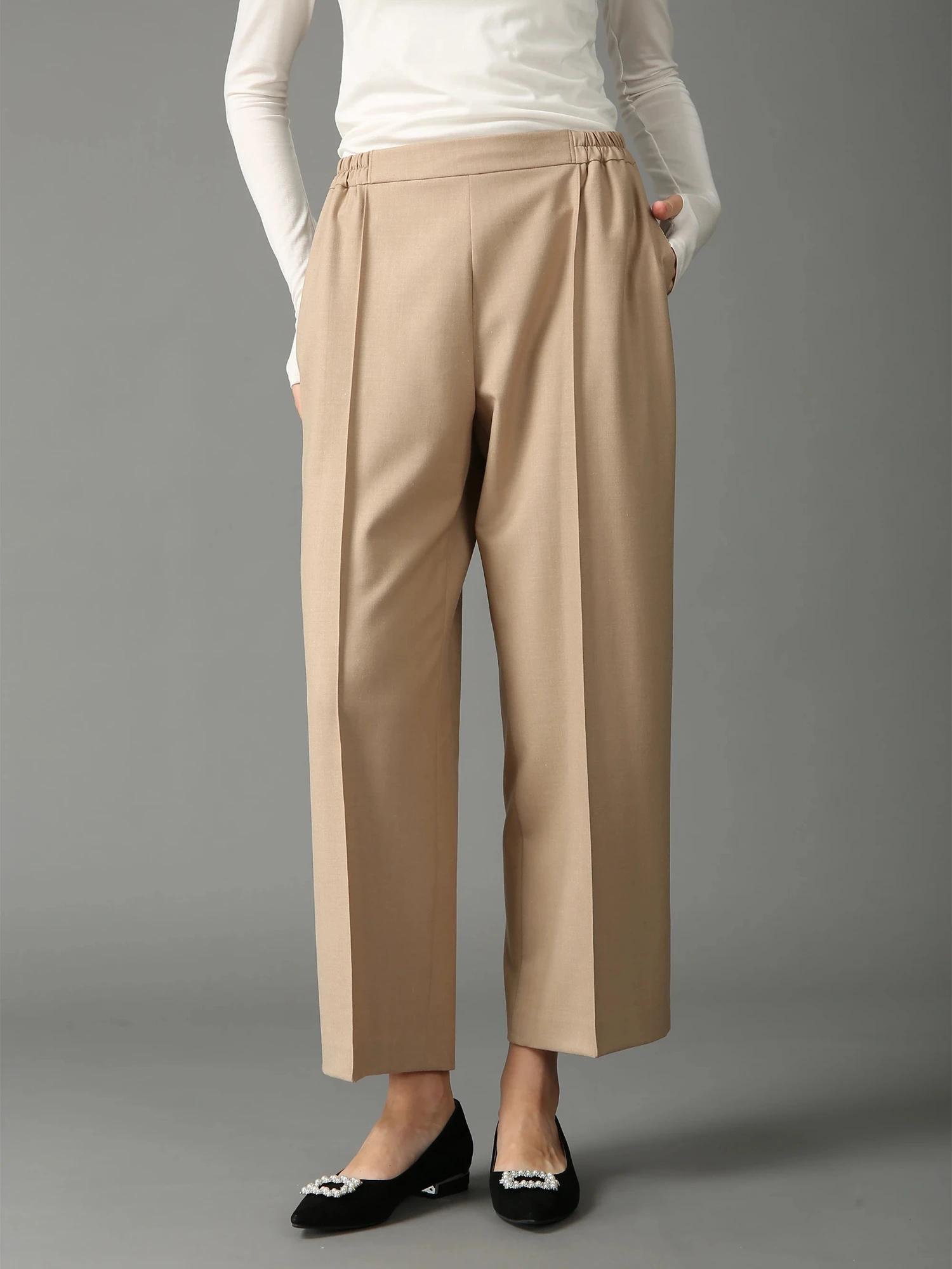 新品モラビト MORABITO・SPELLスレンダーパンツ9レース¥47.300 ウールミックス パンツ ｜ MORABITO SPELL（モラビトスペル