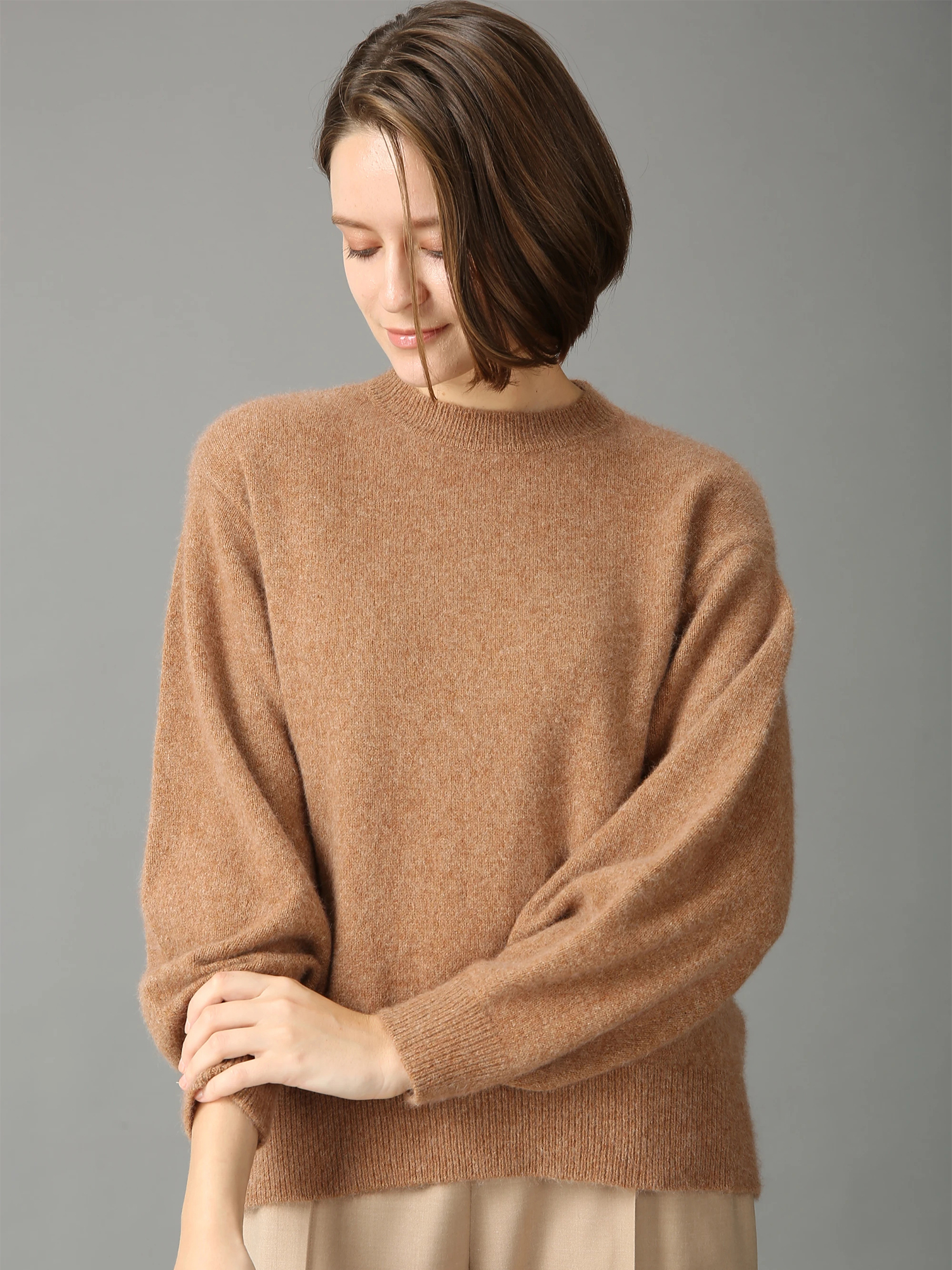 エクラ掲載】 ダーウィン スヌード付き ウール/フォックス ニット