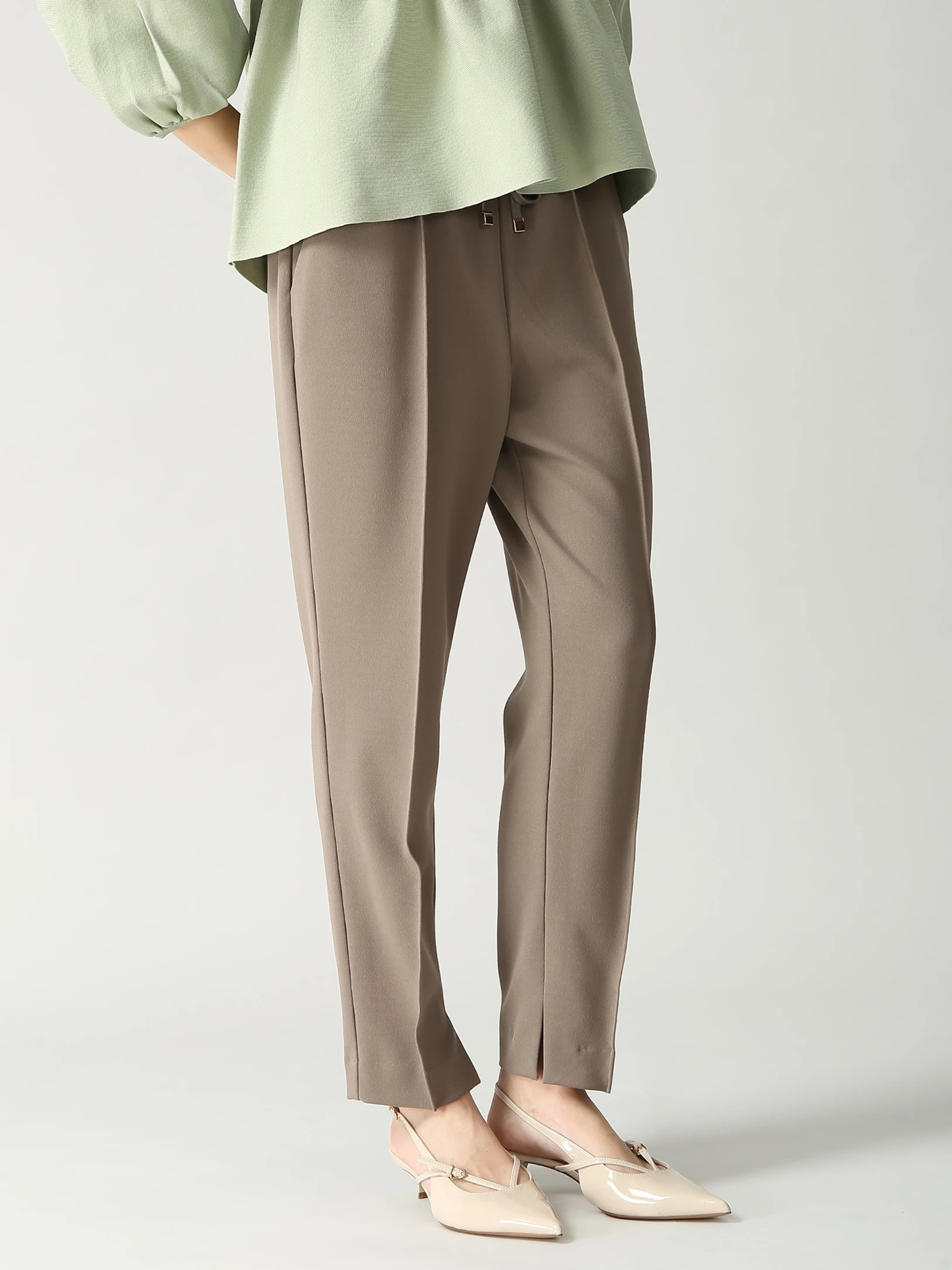 36サイズMORABITO SPELL モラビトスペル　セーヌストレッチパンツ 36サイズMORABITO SPELL モラビトスペル セーヌストレッチパンツ