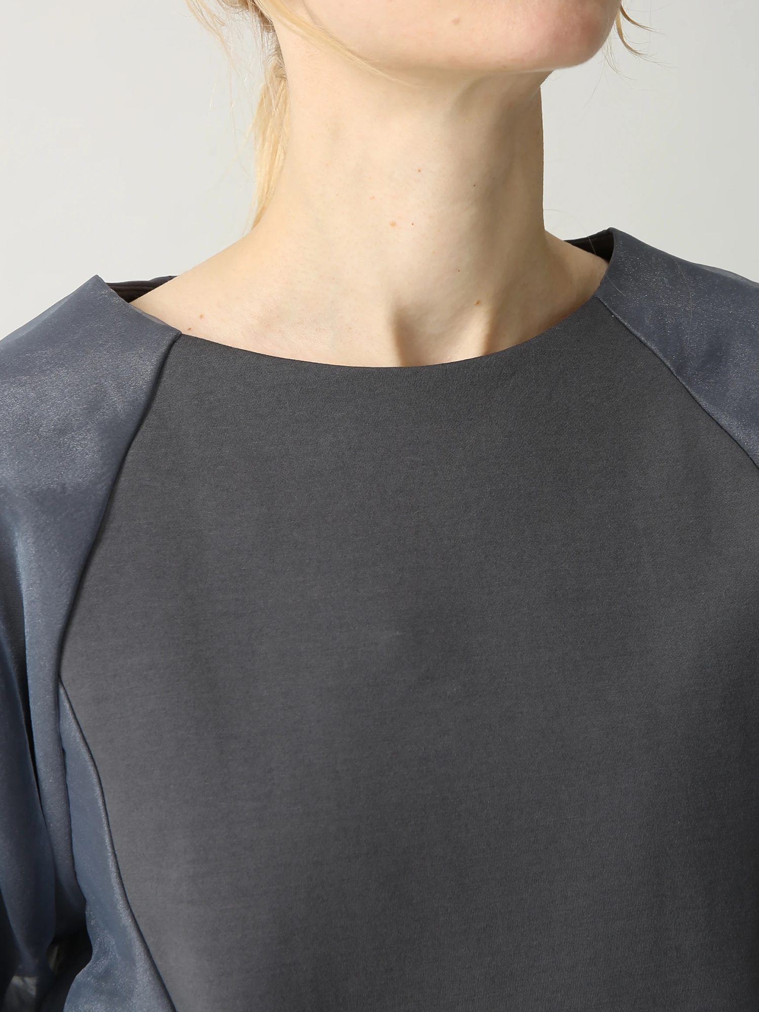 ソフトオーガンジープルオーバー ｜ MORABITO SPELL（モラビトスペル