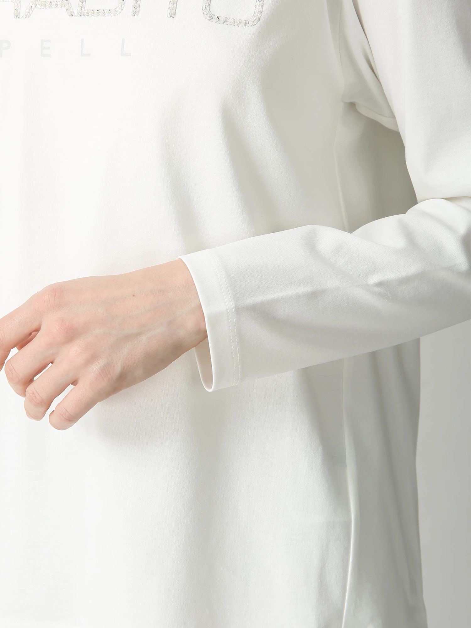 コットンスムースプルオーバー（モラビトロゴ刺繡） ｜ MORABITO SPELL