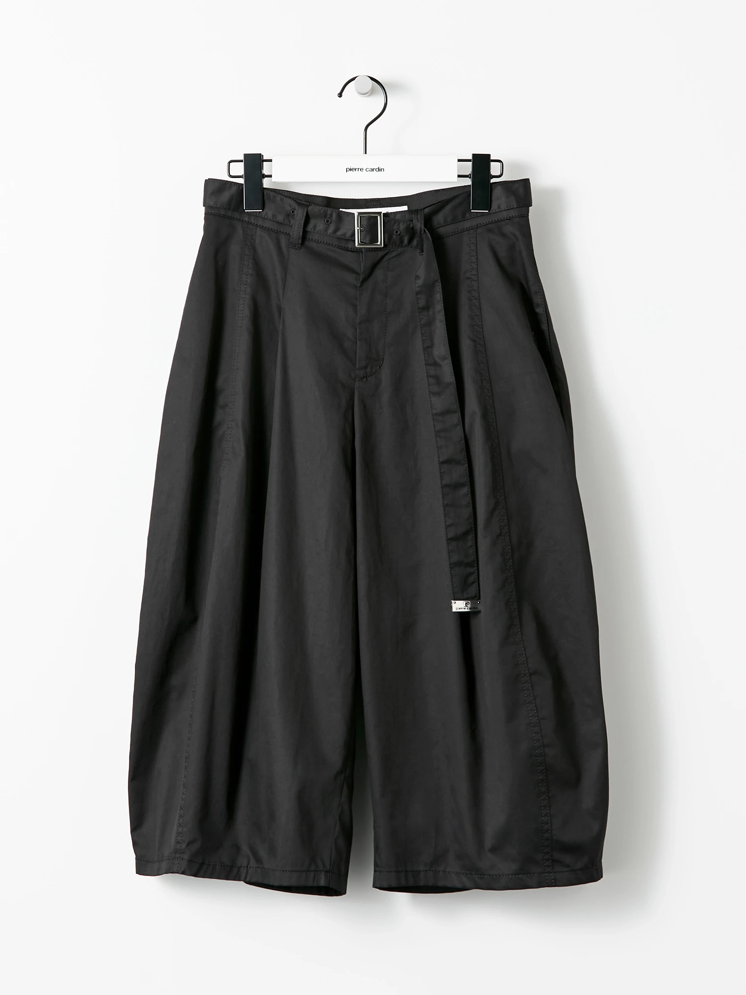 キャピタル　バックフリル　ガウチョパンツ 予約】コットンサテン ベルト付き ガウチョ パンツ ｜ pierre cardin